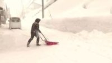 雪でＪＲ北上線が全線運転見合わせ、高速道も一部通行止め続く　西和賀町ではスノーバスターズ出動　岩手県