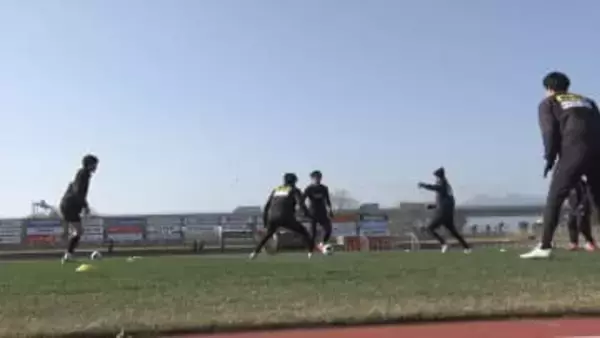 新たに11人の選手が加入　Jリーグ昇格目指しヴィアティン三重が始動　三重・東員町