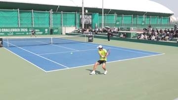 世界レベルのサーブとストロークが唸る　三重県四日市市でテニスの国際大会