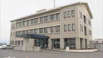 児童買春などの疑い　地方公務員の男逮捕