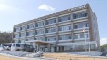 横断歩道で23歳男性はねられ意識不明の重体　50歳女性を現行犯逮捕