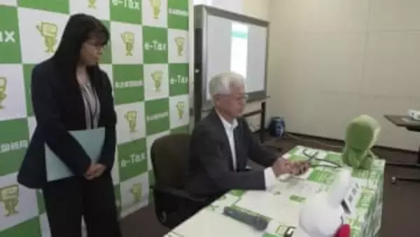 わずか7分でスピード完了　スポーツカー86開発者がスマホ確定申告を模擬体験