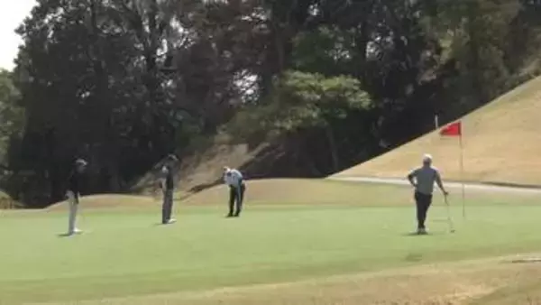 「来月の本選出場をかけて　三重県オープンゴルフ予選」の画像