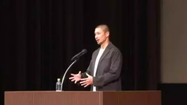 元日本代表・坪井慶介さんが講演　サッカー指導者らに育成の大切さ語る
