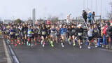 「田中理恵さんを迎え開催　津シティマラソン　約3800人が参加」の画像1