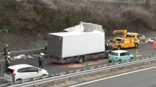 工事規制中の東名阪道で多重事故　上り線が約11時間通行止め