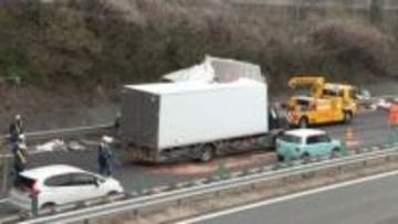 工事規制中の東名阪道で多重事故　上り線が約11時間通行止め