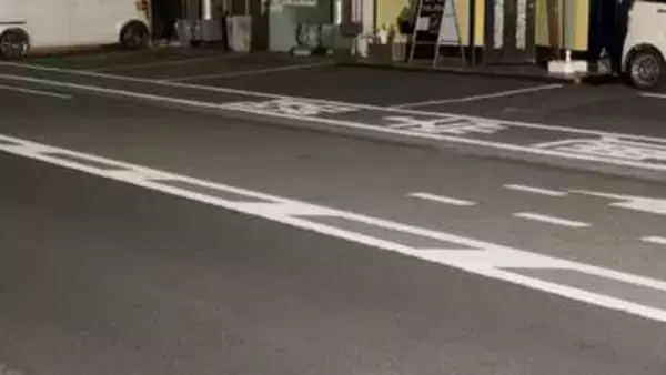 下校途中に車にはねられ男児死亡