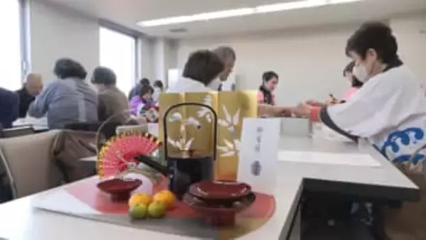 市場に出回らない地元の木を使った「おとそ」づくり