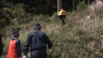 登山シーズンに備え救助訓練