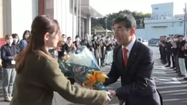 筒井町長が初登庁　「未来につなぐまちづくりを」　三重・多気町