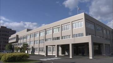 外国籍職員採用見直しアンケート　住民訴訟始まる