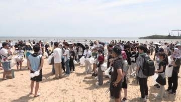 「裸足で歩ける海岸に」津市でスポーツ感覚のごみ拾い　約850人が御殿場海岸を清掃