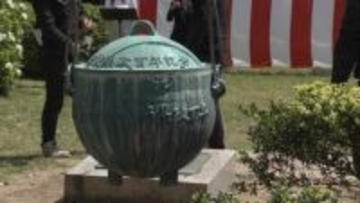 三重県誕生150年　約330キロのタイムカプセル掘り出し