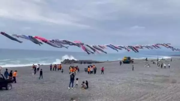 地域の思いをつなぐ空の彩り　七里御浜の鯉のぼり