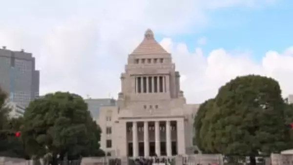 「学校給食の無償化は国の責任で」　知事が会見で考え示す