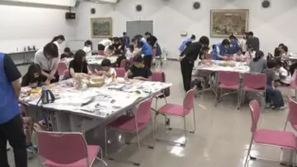 夏休み学習室スタート　小学生がビー玉おもちゃ作りに挑戦