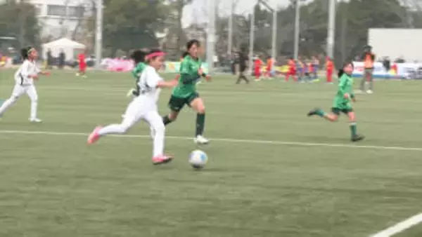 優勝目指して熱戦　U11少年サッカー大会決勝　三重・四日市市