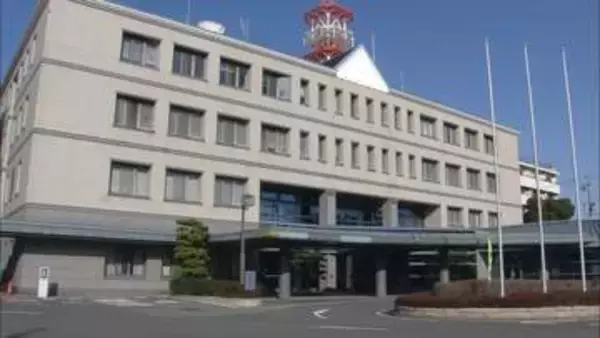 「抱きついてキスしたかった」76歳男性　不同意わいせつの疑いで逮捕