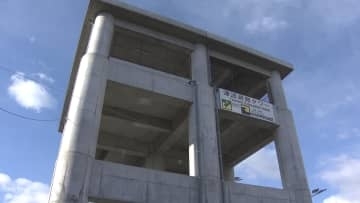 市内で初となる電動式階段昇降機設置　津波避難タワー完成