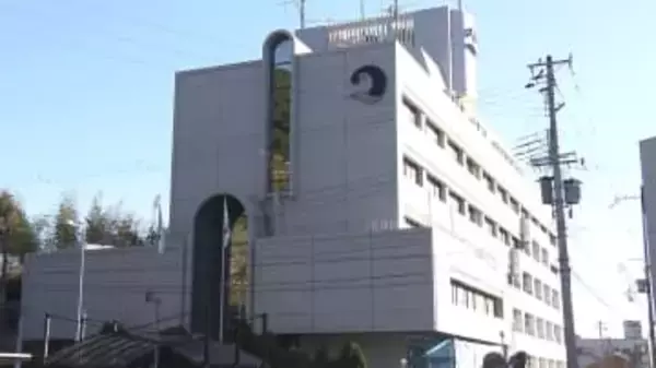 投票用紙を二重交付　最高裁裁判官国民審査の投票に来た有権者に誤って渡す