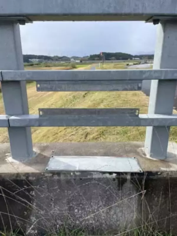 １枚１０万円…川の名前の「銘板」4枚が橋から盗まれる（宮城・大崎市）
