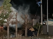 「キッチンから火が出ている」２階建て住宅で火事　近隣に延焼か＜宮城・白石＞