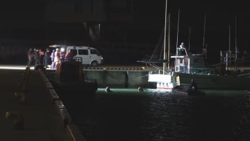 軽自動車が海に転落　女性死亡　宮城