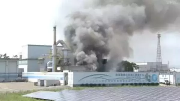 【続報】約6時間半後に鎮火　産業廃棄物処理施設の火災　宮城・岩沼市