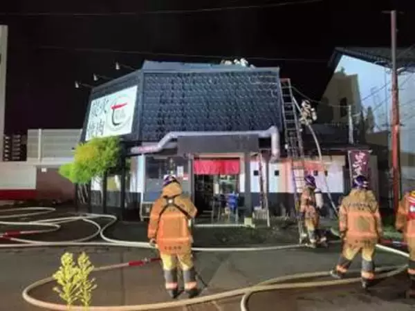 【視聴者撮影】「炎が上がっている」名取市の焼肉店で火事＜宮城＞