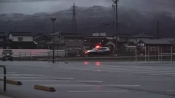 商業施設の駐車場で男性が切りつけられ全治2か月の大けが 被害者と逃走中の男の間に面識なし 石川・七尾市