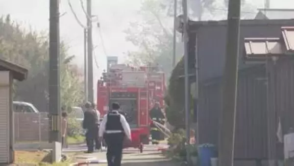 倉庫と車庫の2棟全焼 約1時間後に鎮火でけが人なし 石川・加賀市