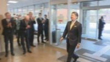 【金沢市長選挙】圧勝で再選の村山卓さん 一夜明け喜びの登庁 「次の4年間もしっかり担う」村山さん決意新た