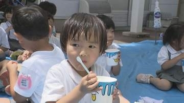 金沢市で30度超 幼稚園で園児100人に七夕かき氷を振る舞う