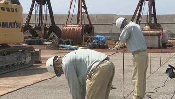 石川・志賀町の海岸に漂着した巨大ホース 撤去作業が開始 今秋完了の見込み