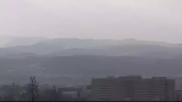 “季節外れの黄砂”で空がかすんだ石川県内 受験生は安心できる週末の天気も週明けは寒波襲来で大雪のおそれ