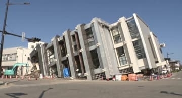 能登半島地震で倒壊の「五島屋ビル」基礎部分のくいの破損で倒壊、地盤の弱さも影響と報告書 国土交通省有識者委員会