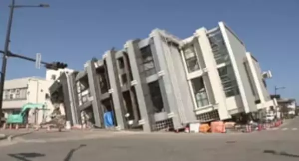 能登半島地震で倒壊の「五島屋ビル」基礎部分のくいの破損で倒壊、地盤の弱さも影響と報告書 国土交通省有識者委員会