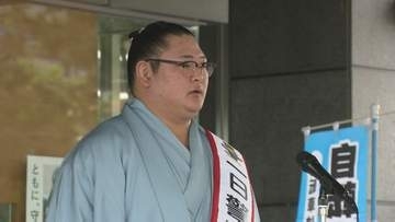 欧勝海が津幡警察署の一日警察署長に就任　自転車の安全運転を呼びかけ