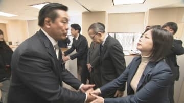 現職がわずか1期で敗北… 石川県知事選挙から一夜明け馳浩知事は支持をした県議会会派を“お詫び行脚” 言葉少なに県庁を後に