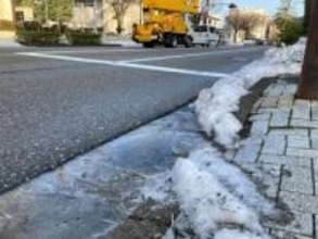 厳しい冷え込み　交通事故相次ぐ 北陸道で通行止め 金沢で車が用水転落