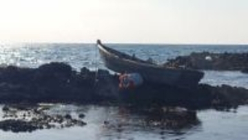 ハングル文字の木造船漂着 石川・志賀町の海岸 2026年2月に2隻目