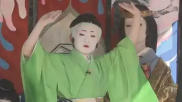 煌びやかな曳山一堂に揃い街を彩る 子ども役者らは迫真の歌舞伎を披露し観衆を魅了 お旅まつり2日目 石川・小松市