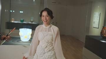 「光の魔術師」ルネ・ラリックの世界が国立工芸館に集結 作品に“ハートを撃ち抜かれた”アンバサダー・篠原ともえさんは自分でドレスを作るまでに