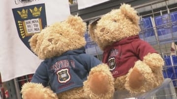 王室御用達の店には朝から行列 石川・金沢の百貨店で英国フェア