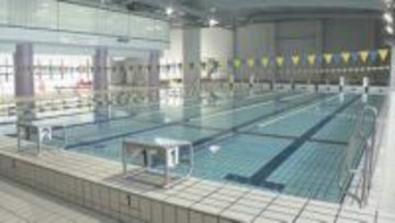 「1日400リットル」の灯油代が重く 市民プールが苦渋の決断 “日中のボイラー停止”で燃料削減へ 臨時休業のプールも