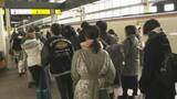 「年末年始の帰省ラッシュ始まる 北陸新幹線下りほぼ満席に」の画像1