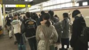 年末年始の帰省ラッシュ始まる 北陸新幹線下りほぼ満席に