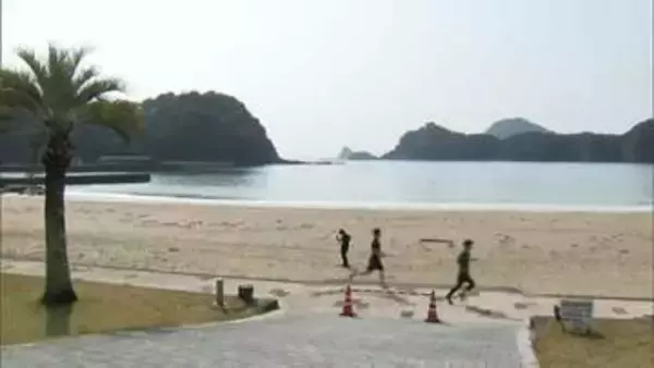 「友人や職場の仲間たちとタスキをつなぐ　延岡市で「東九州リレーマラソン」」の画像