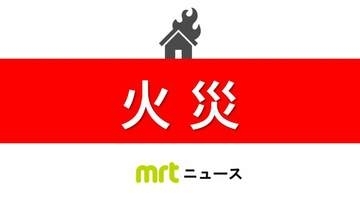 隣接する住宅にも延焼　都城市で住宅２棟全焼　住民２人がやけど